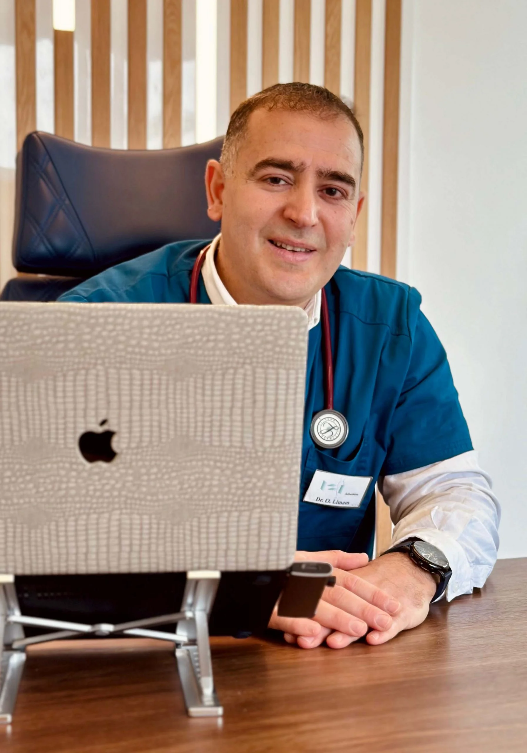 Dr. Omar Limam